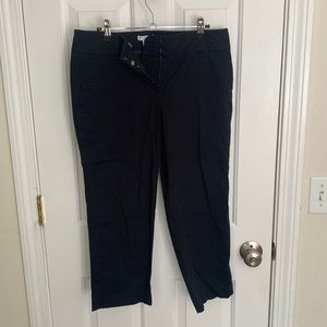 Black New York and Co capri pants, size 8 like new